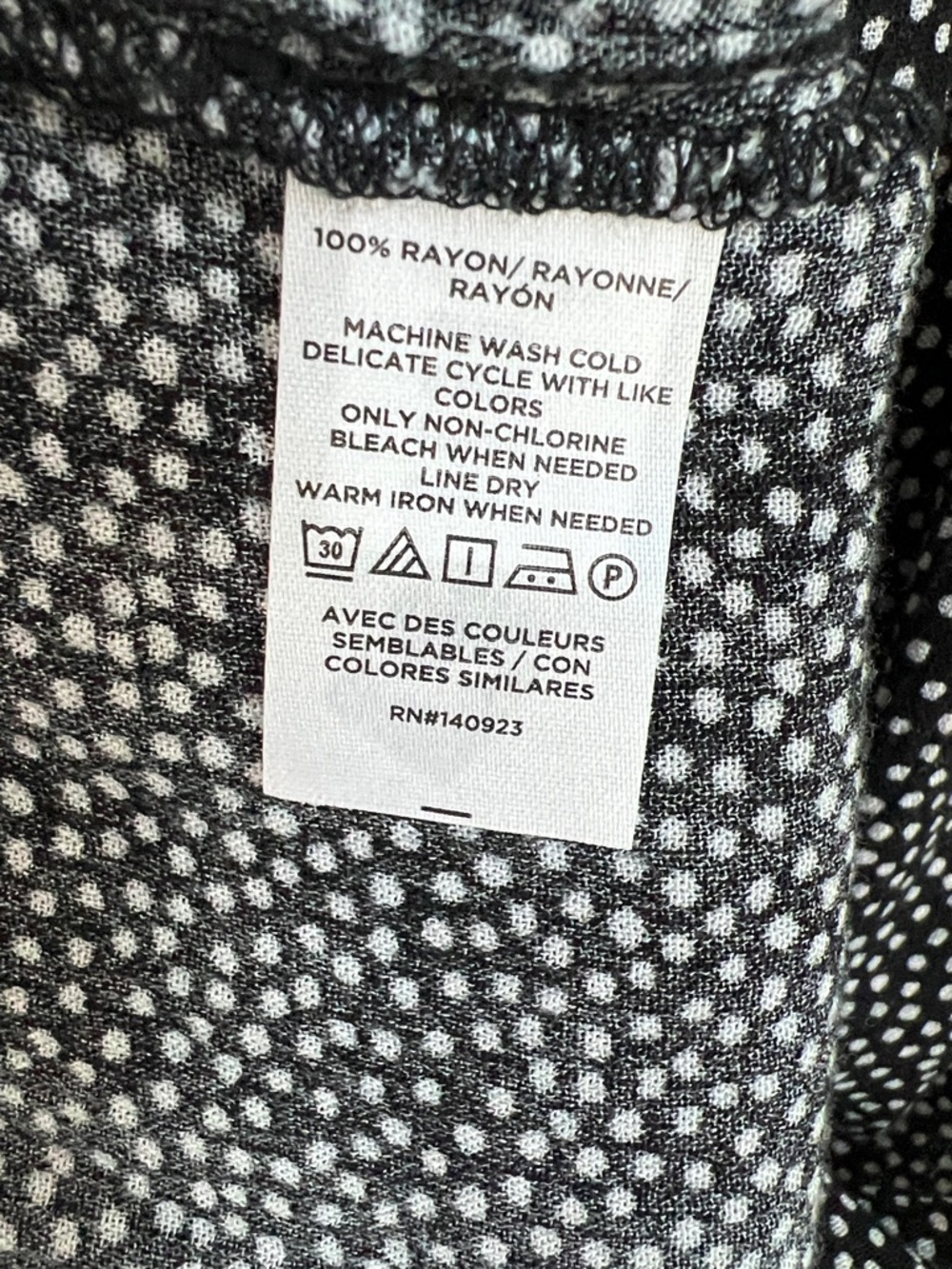 LOFT | Black & White Dot Short Flutter Sleeves Office Blouse Style #612187 Small - Picture 10 of 17